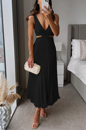 Gabrielle™ Neck Cut-Out Pleated Maxi Dress